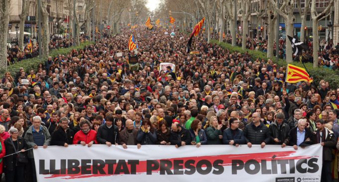 Protestas en Cataluña por la detención de Carles Puigdemont en Alemania