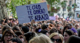 Unidos Podemos registra una ley que elimina la distinción entre agresión y abuso sexual