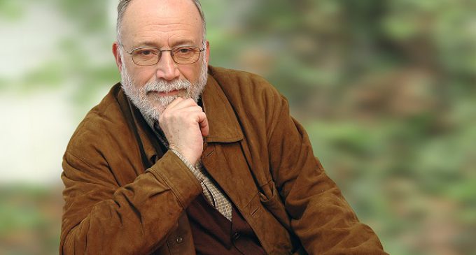 “La crisis ha sido especulativa, ha costado mucho dinero a los Estados y no se ha hecho nada por resolverla”