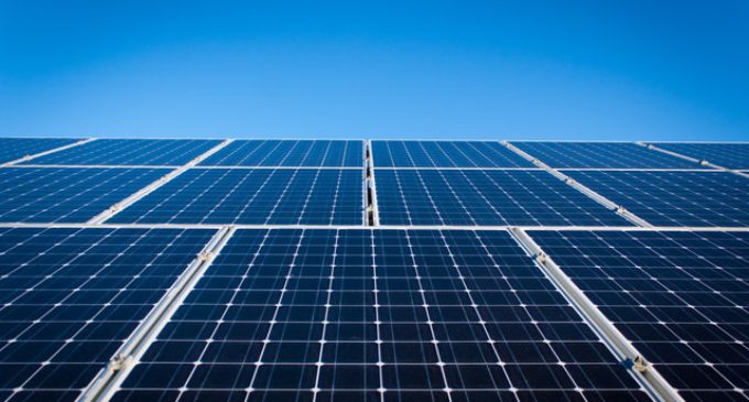 Un generador solar fotovoltaico para contagiar la solidaridad