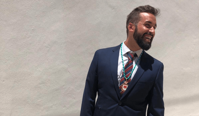 Fran, tras tomar posesión como concejal