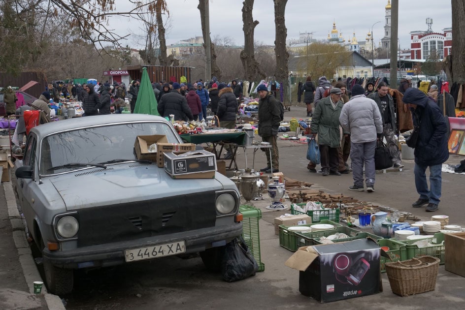 Mercado callejero de Járkiv.
