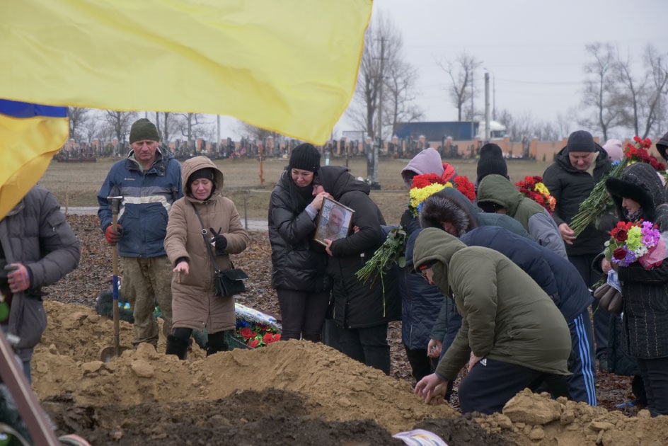 Funeral en el cementerio Número 18 de Járkiv.