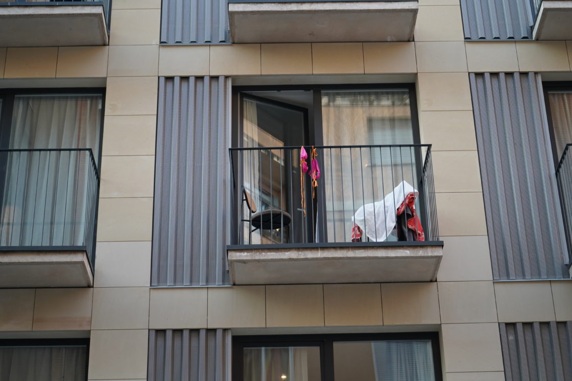 Edificio del grupo Limehome en el barrio de Morvedre que no está registrado como alojamiento turístico. AMADOR IRANZO